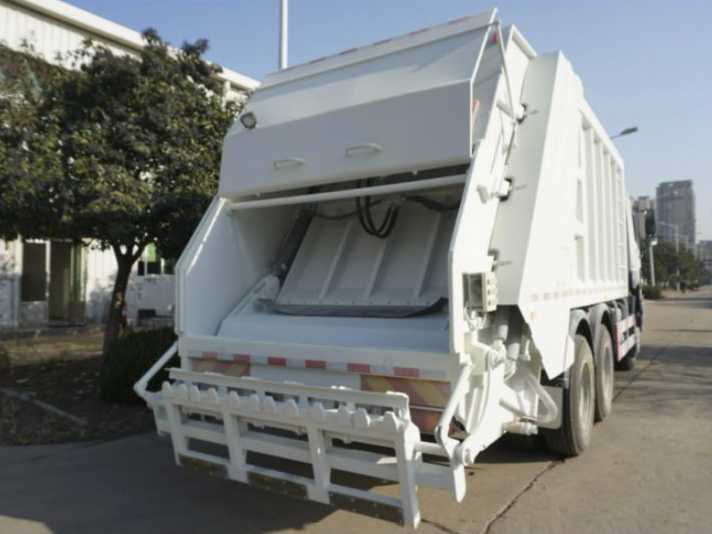 COMPRESSED GARBAGE TRUCK3